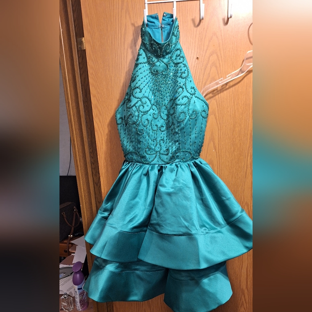 Hebeos Dress - Picture 12 of 13